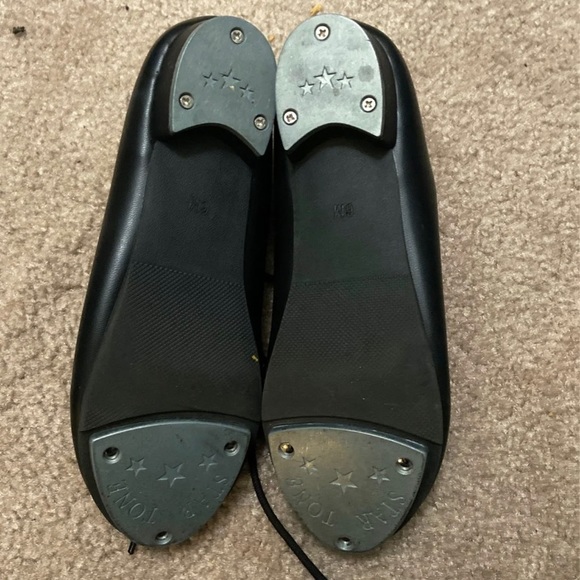 Tap shoes - Picture 3 of 3